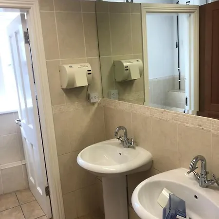 Temple Bar House ホームステイ *